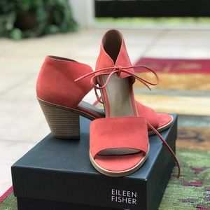 ANN-NU ankle tie sandal 👡